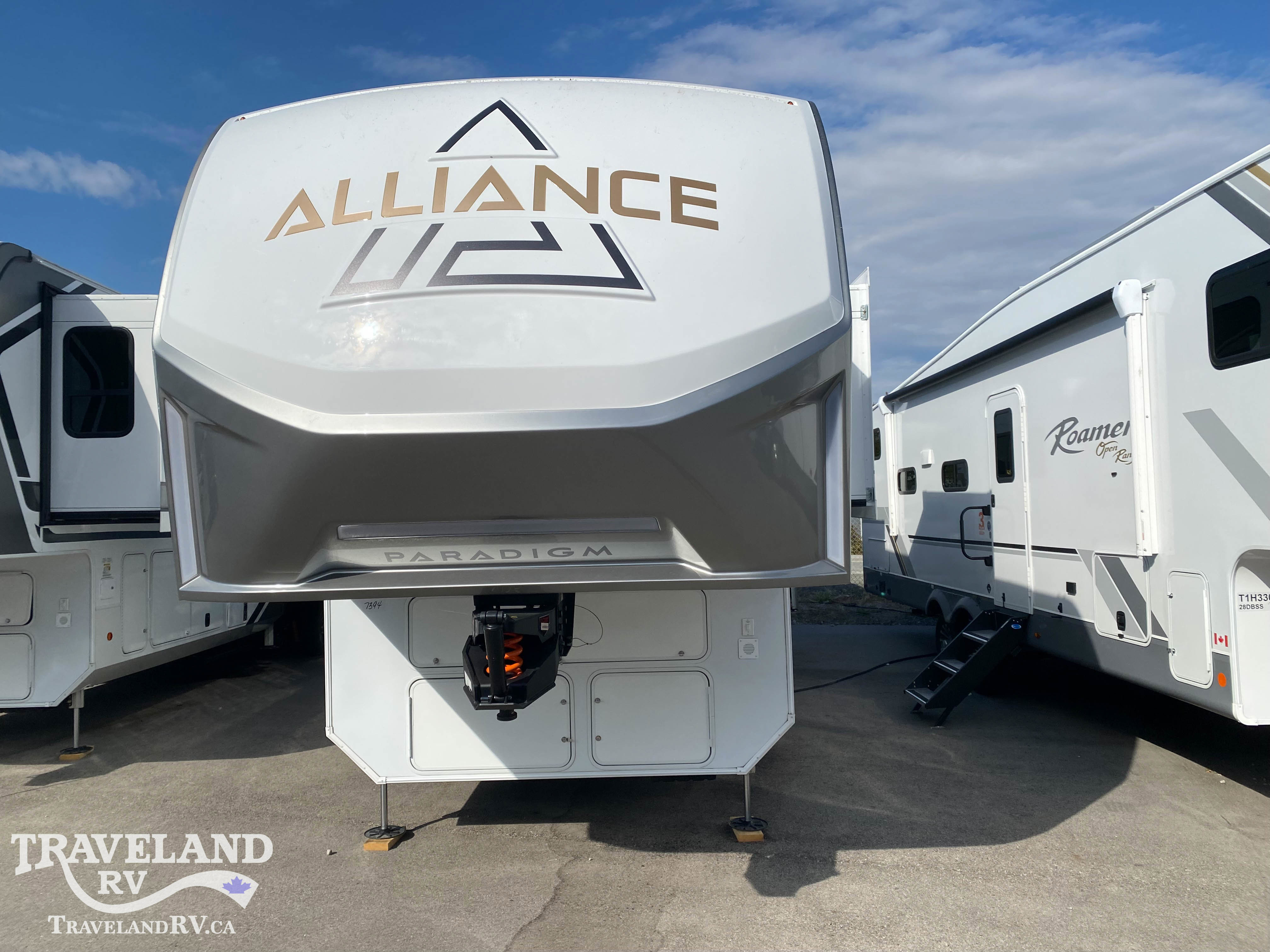 2026 Alliance RV Paradigm 382RK - Image 7