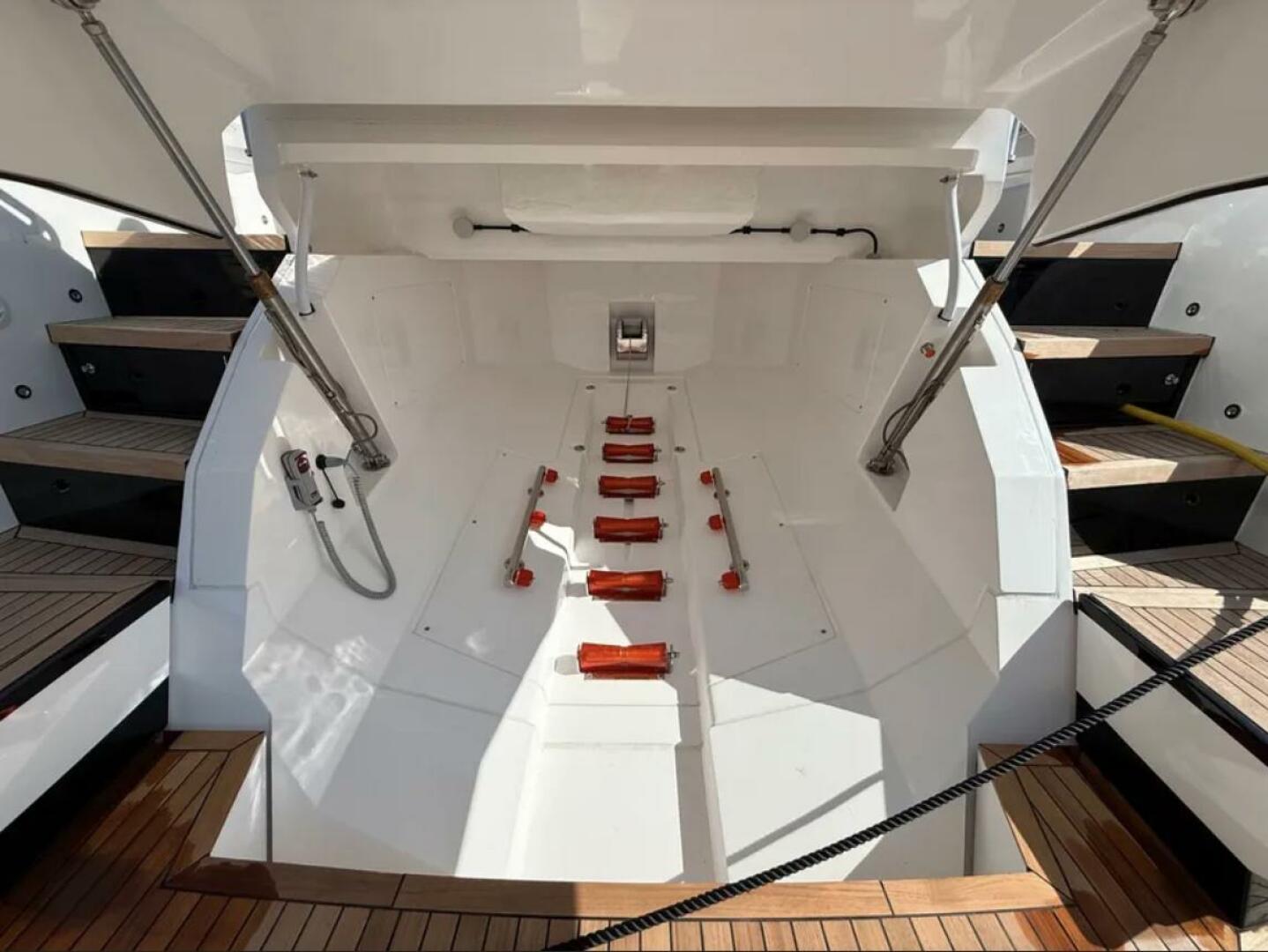 2025 Sunseeker 55 Predator - Image 35