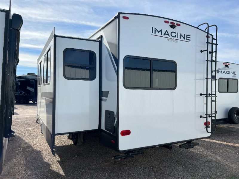 2026 Grand Design Imagine 2670MK - Image 3