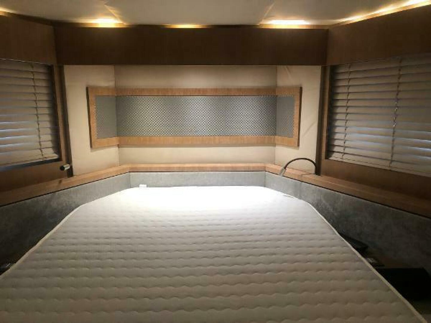 2012 Monte Carlo Yachts 76 - Image 19