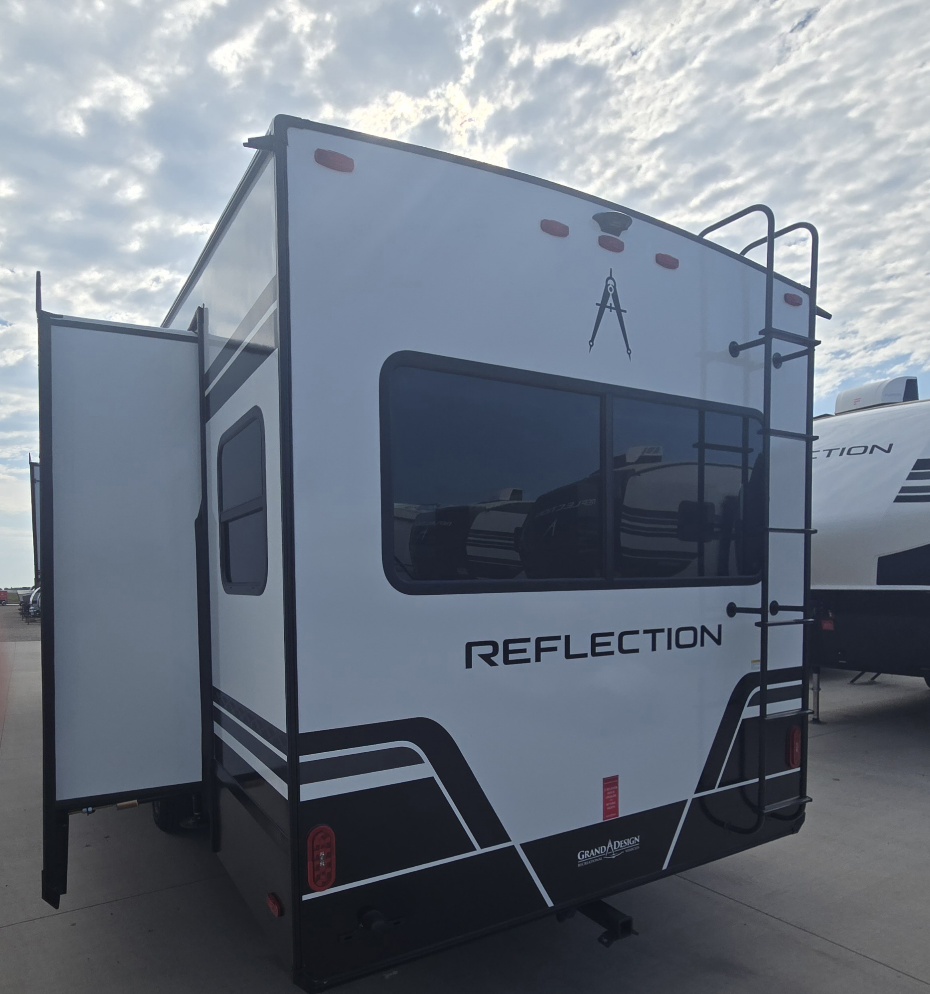 2027 REFLECTION 337RLS - Image 8