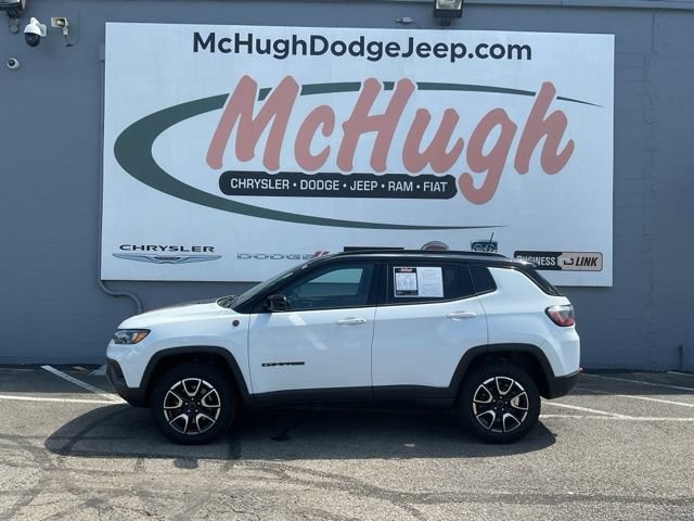 2025 Jeep Compass Trailhawk 4x4 - Image 9