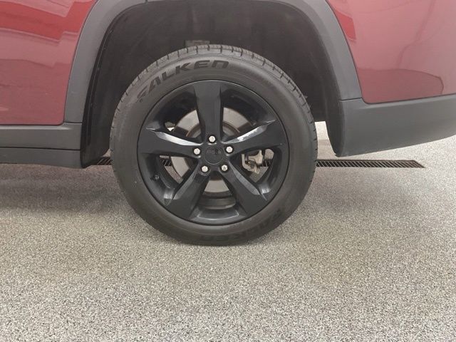 2024 Jeep Grand-Cherokee-L Laredo Altitude 4x4 - Image 9