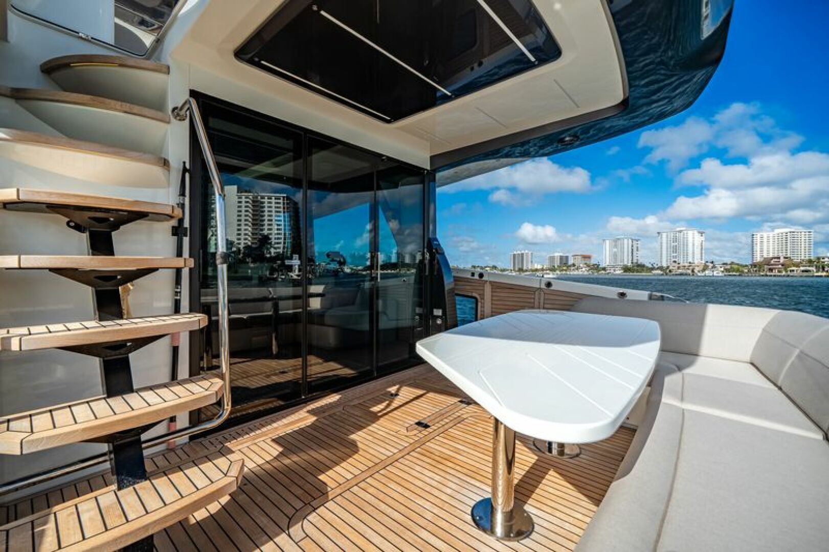 2024 Galeon 560 FLY Base - Image 37