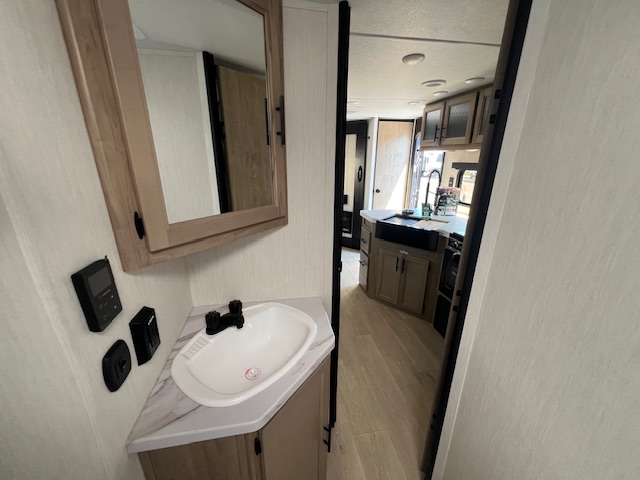 2026 CHEROKEE GREY WOLF 23MS - Image 26
