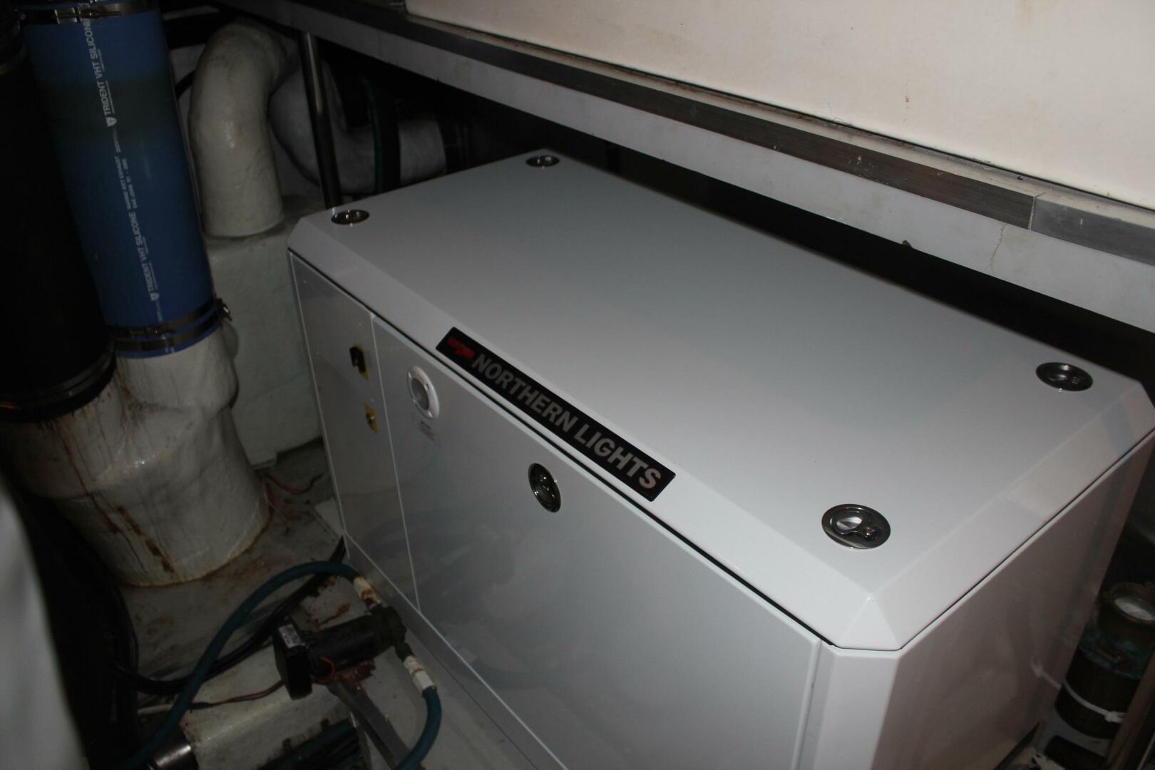 1999 Horizon 70 FLY - Image 23