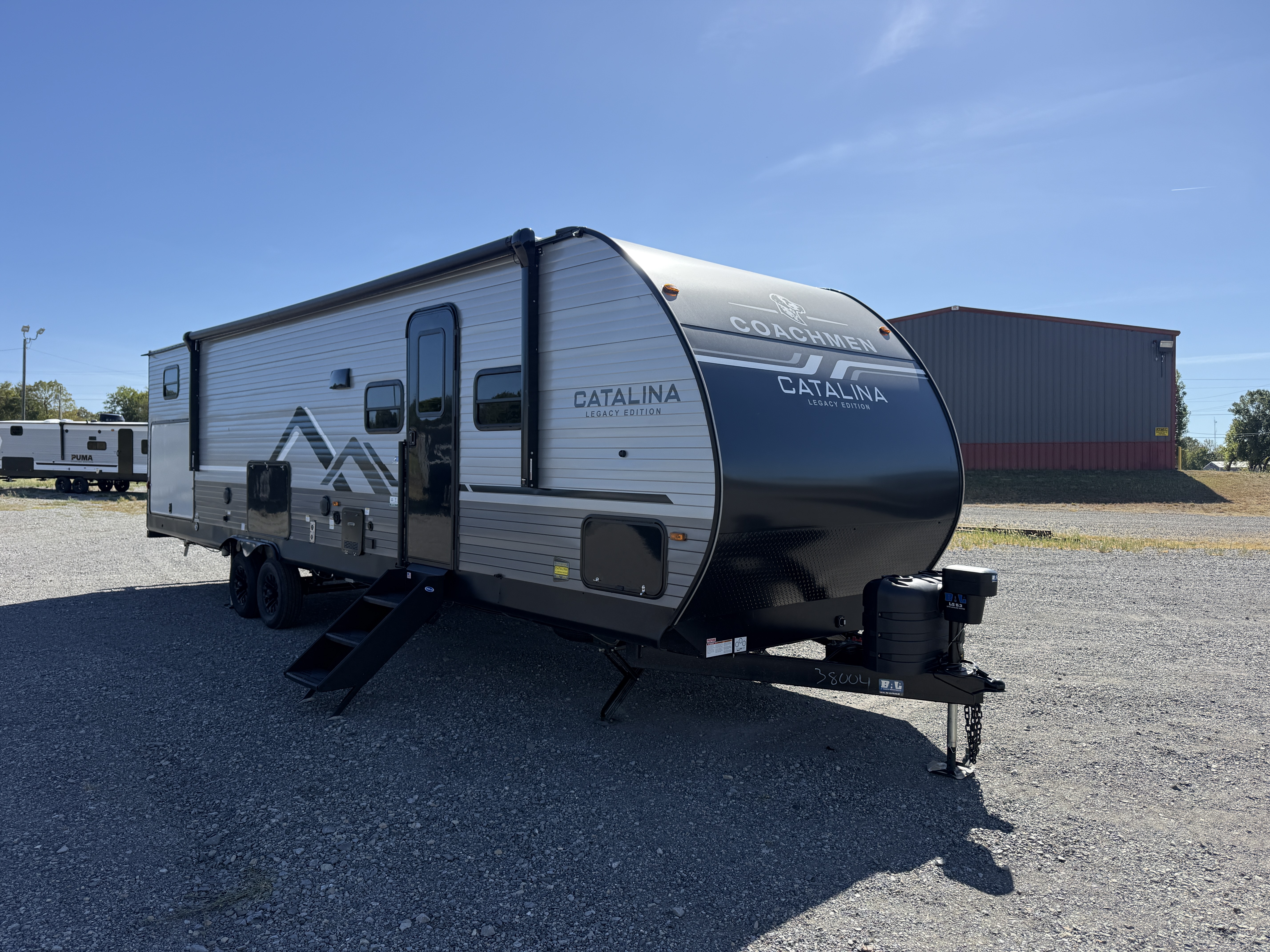 2027 Coachmen Catalina Legacy Edition 323BHDSCK - Image 1