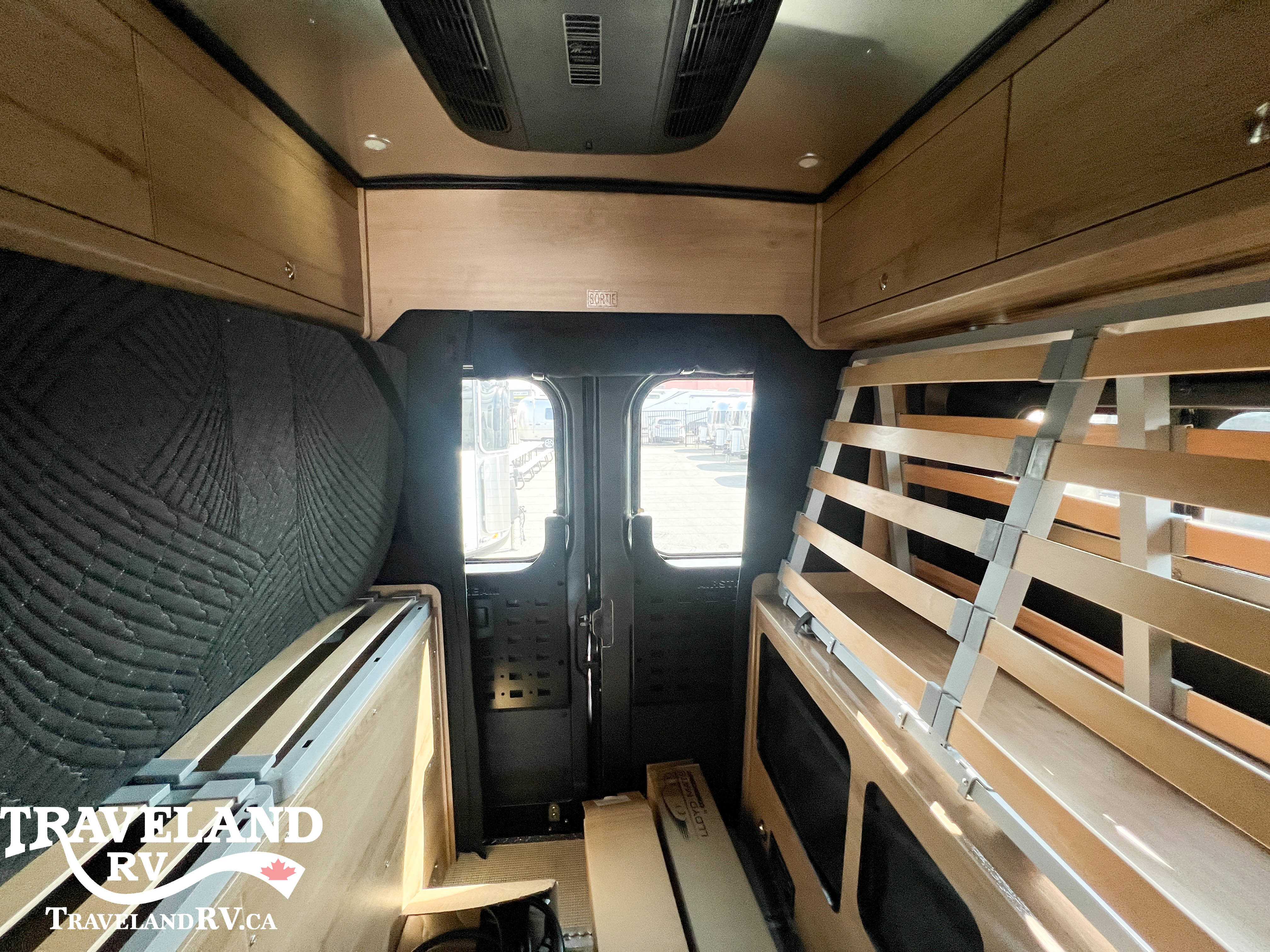 2026 Airstream Rangeline Base - Image 18
