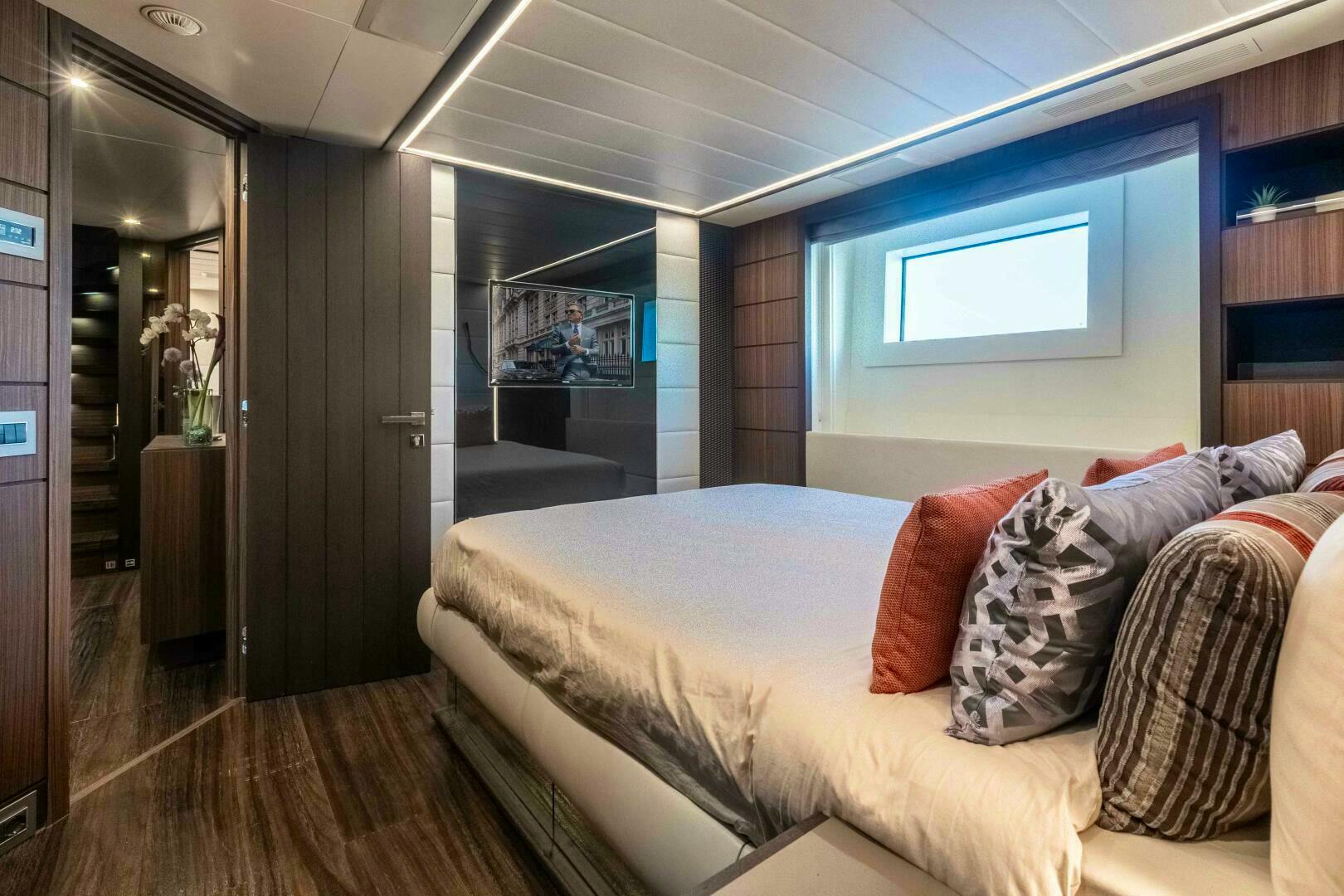 2015 Benetti Benetti Classic 121 - Image 40