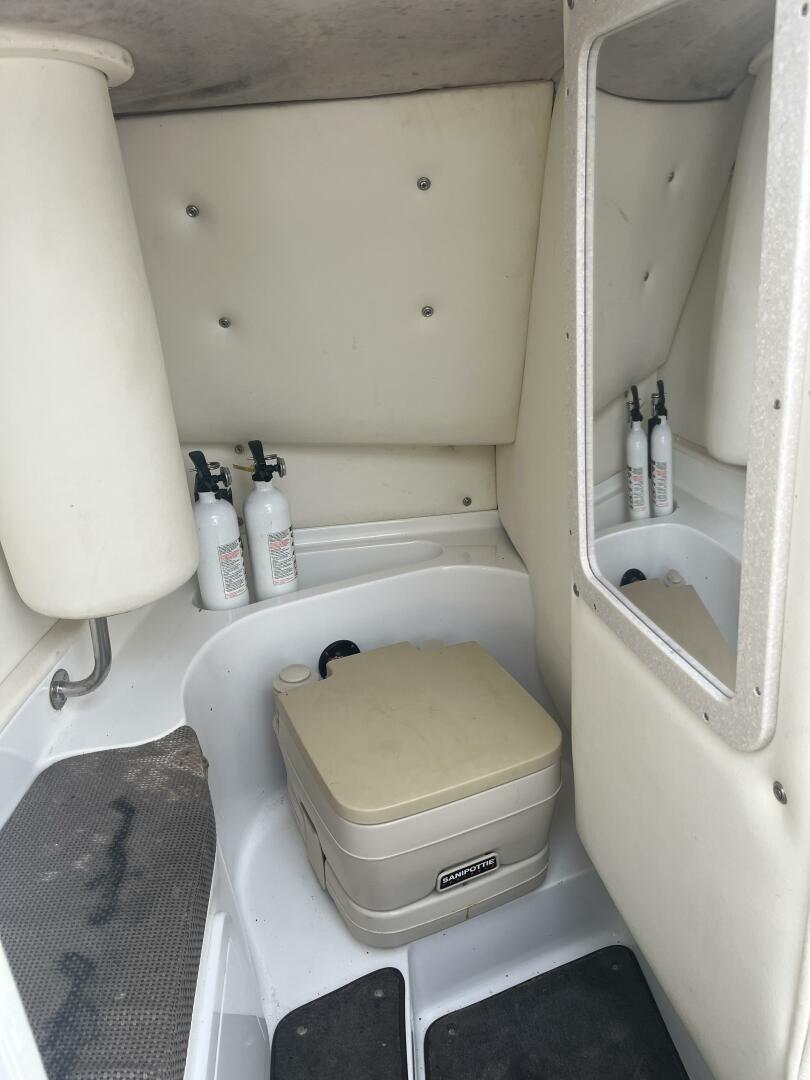 2002 Cobalt 282 - Image 15