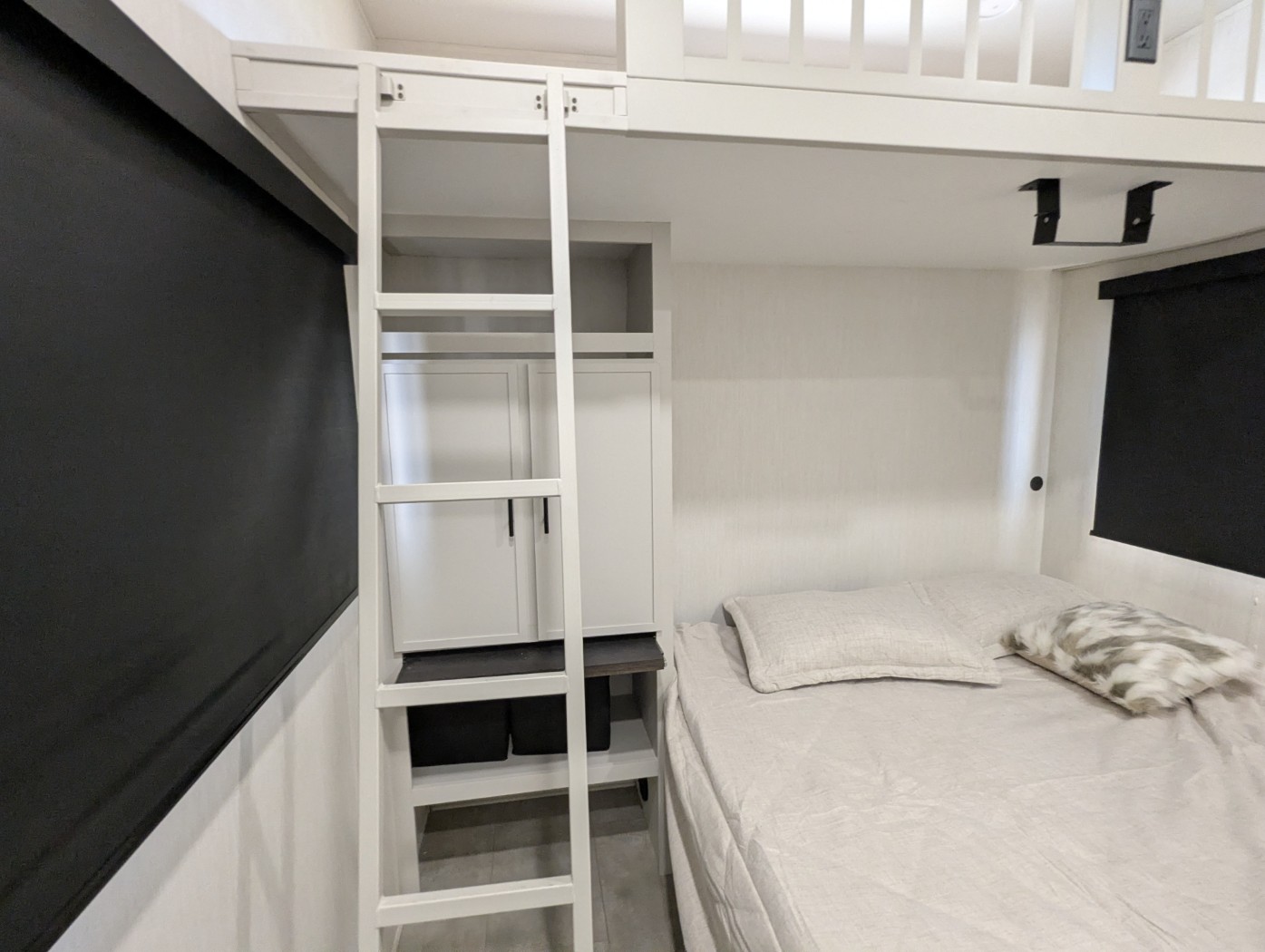 2026 Forest River CRUSADER 2SUITE - Image 35