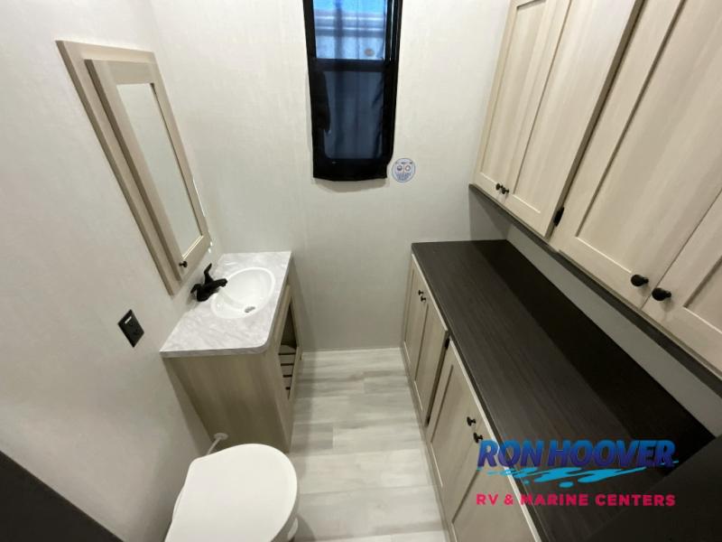 2026 FOREST RIVER 37GALLEY - Image 18
