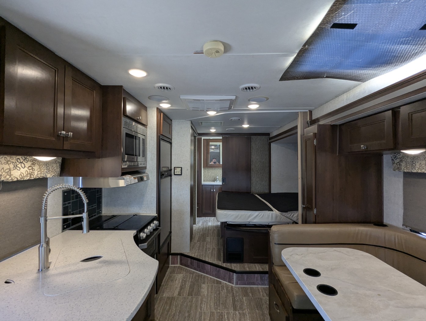 2018 Forest River Forester 2421MS - Image 17