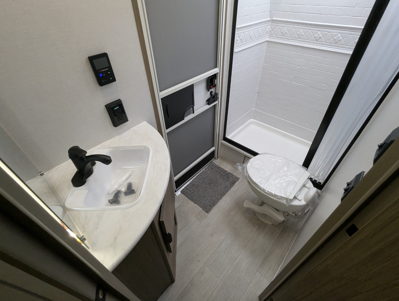 2026 Forest River EVO 2700BHX - Image 26