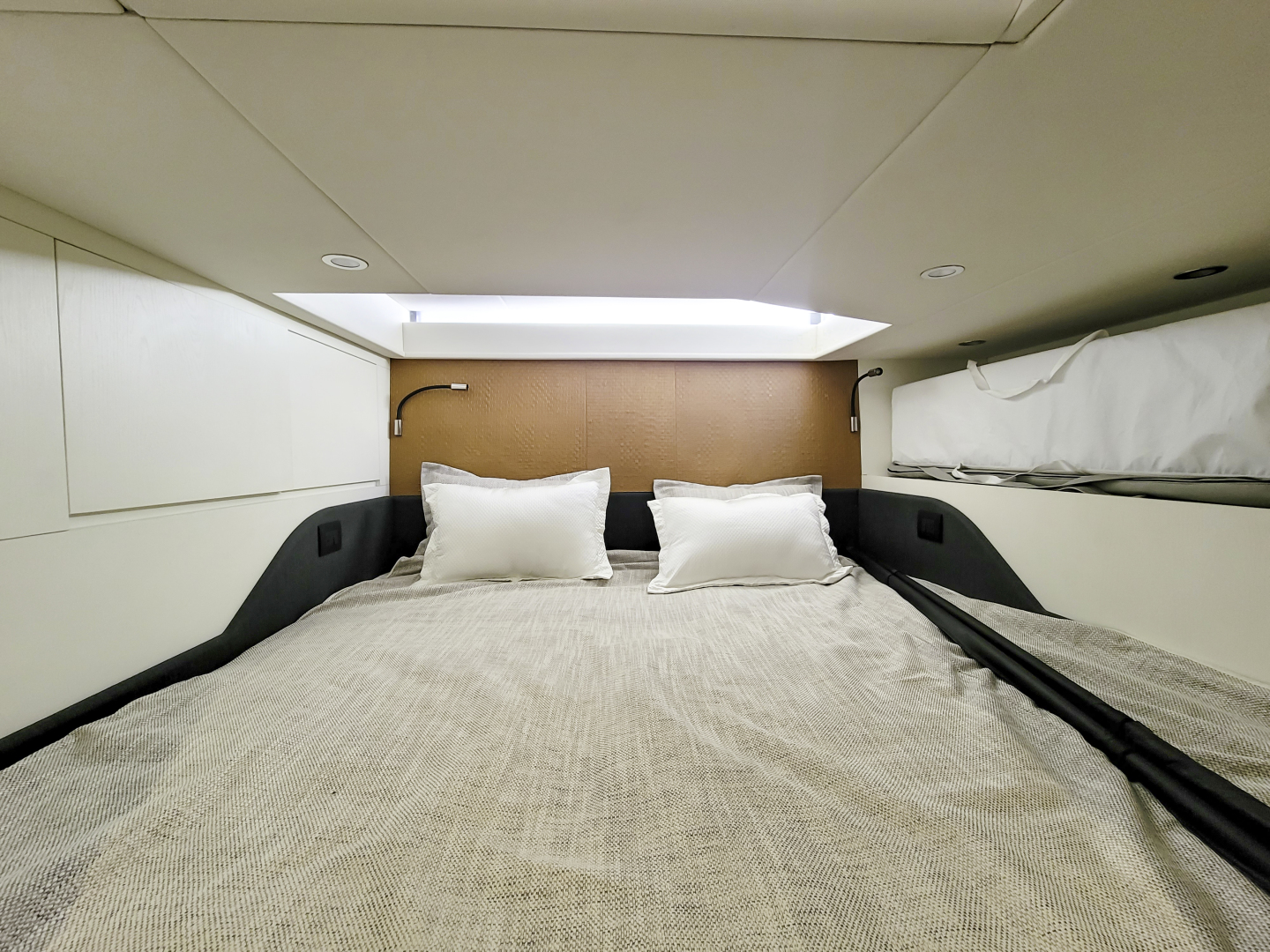 2022 Azimut Azimut Verde 47 - Image 28