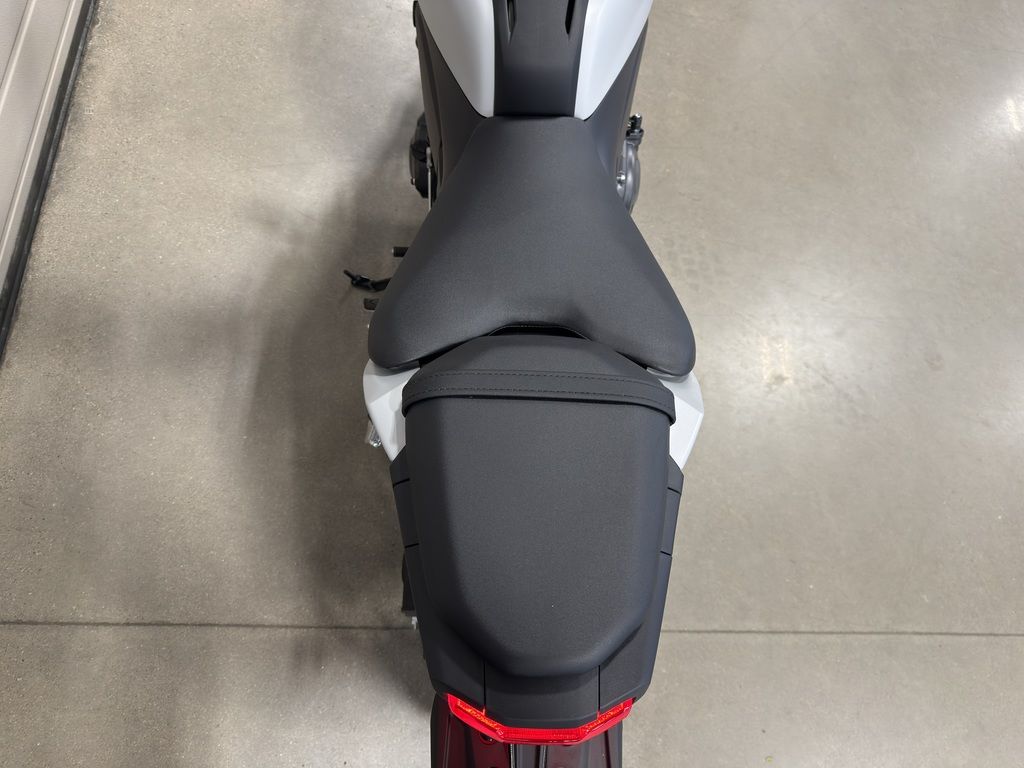 2026 Yamaha MT-07 - Image 12
