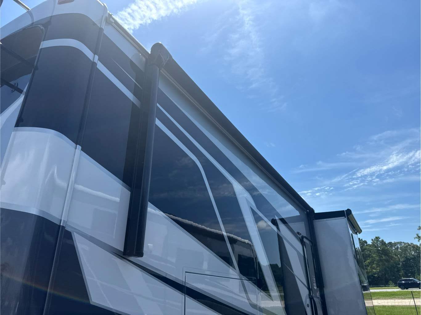 2027 ENTEGRA COACH VISION XL 31UL - Image 5