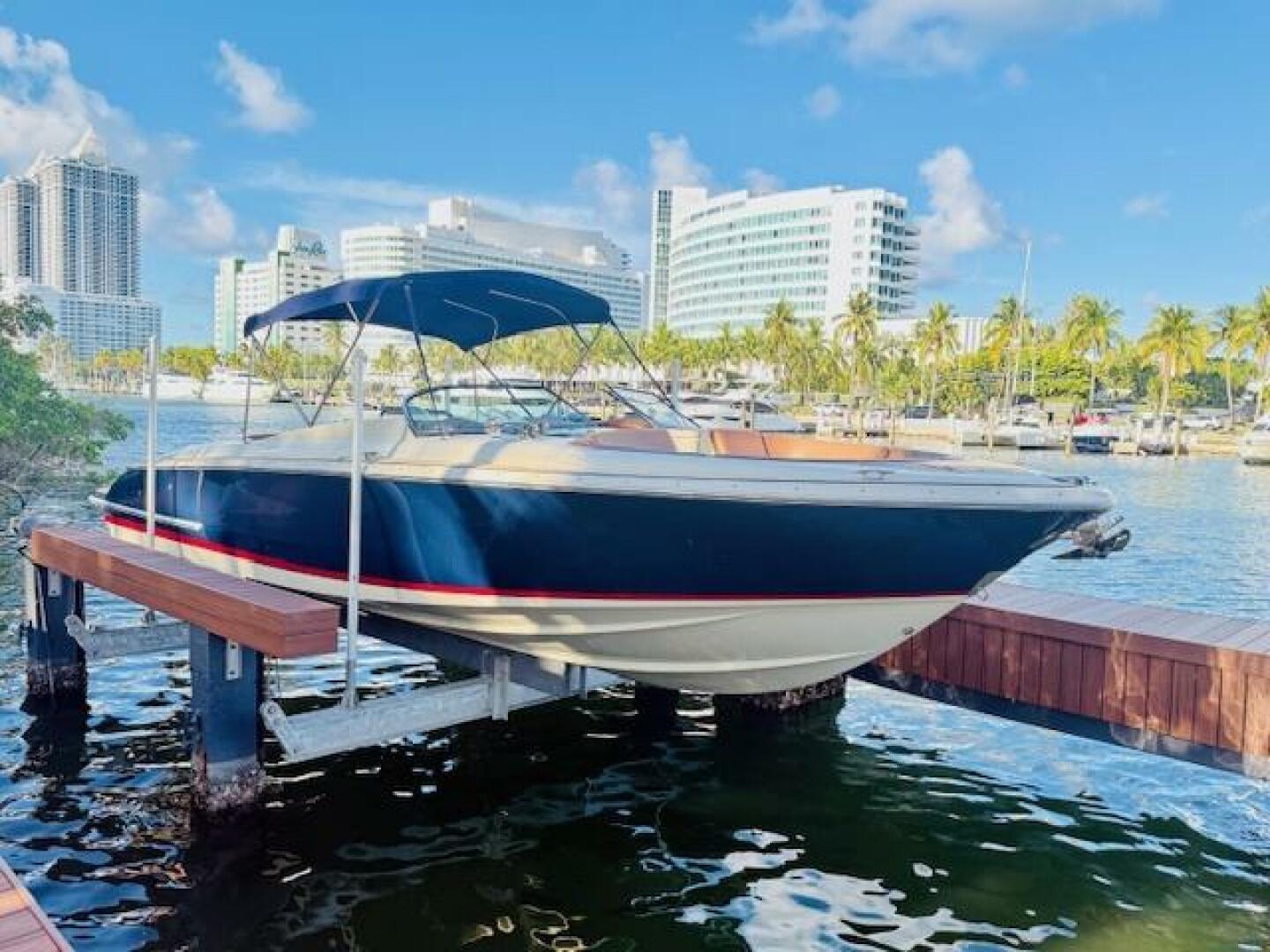 2015 Chris-Craft Launch 32 - Image 10