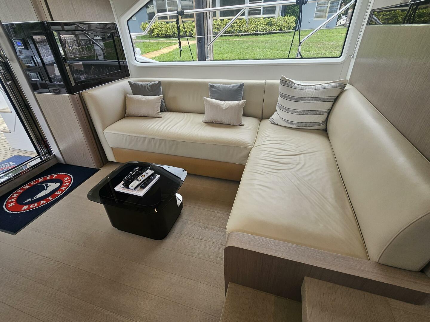 2022 Azimut 66 - Image 43