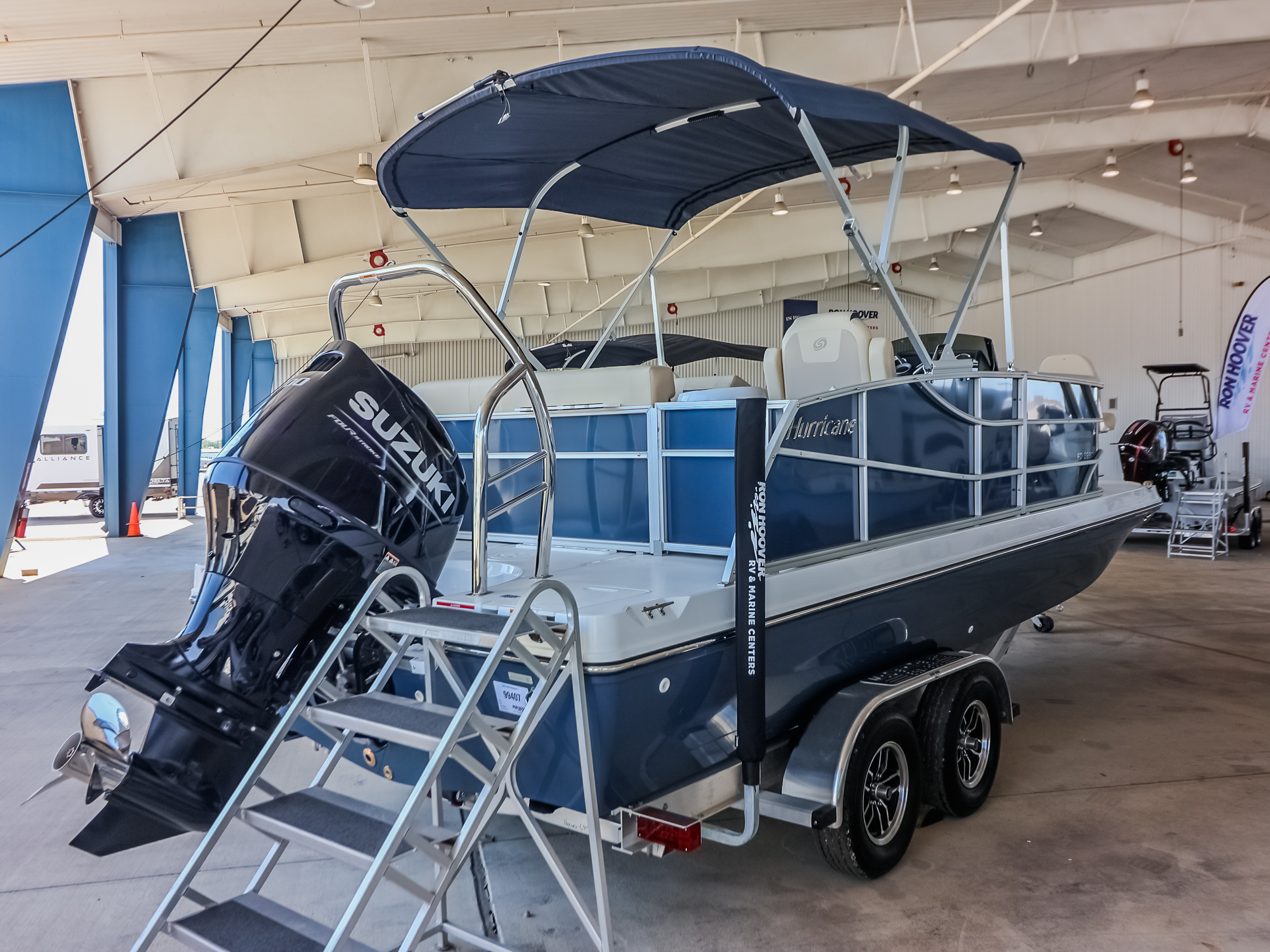2027 Hurricane FunDeck 2260 REF - Image 7