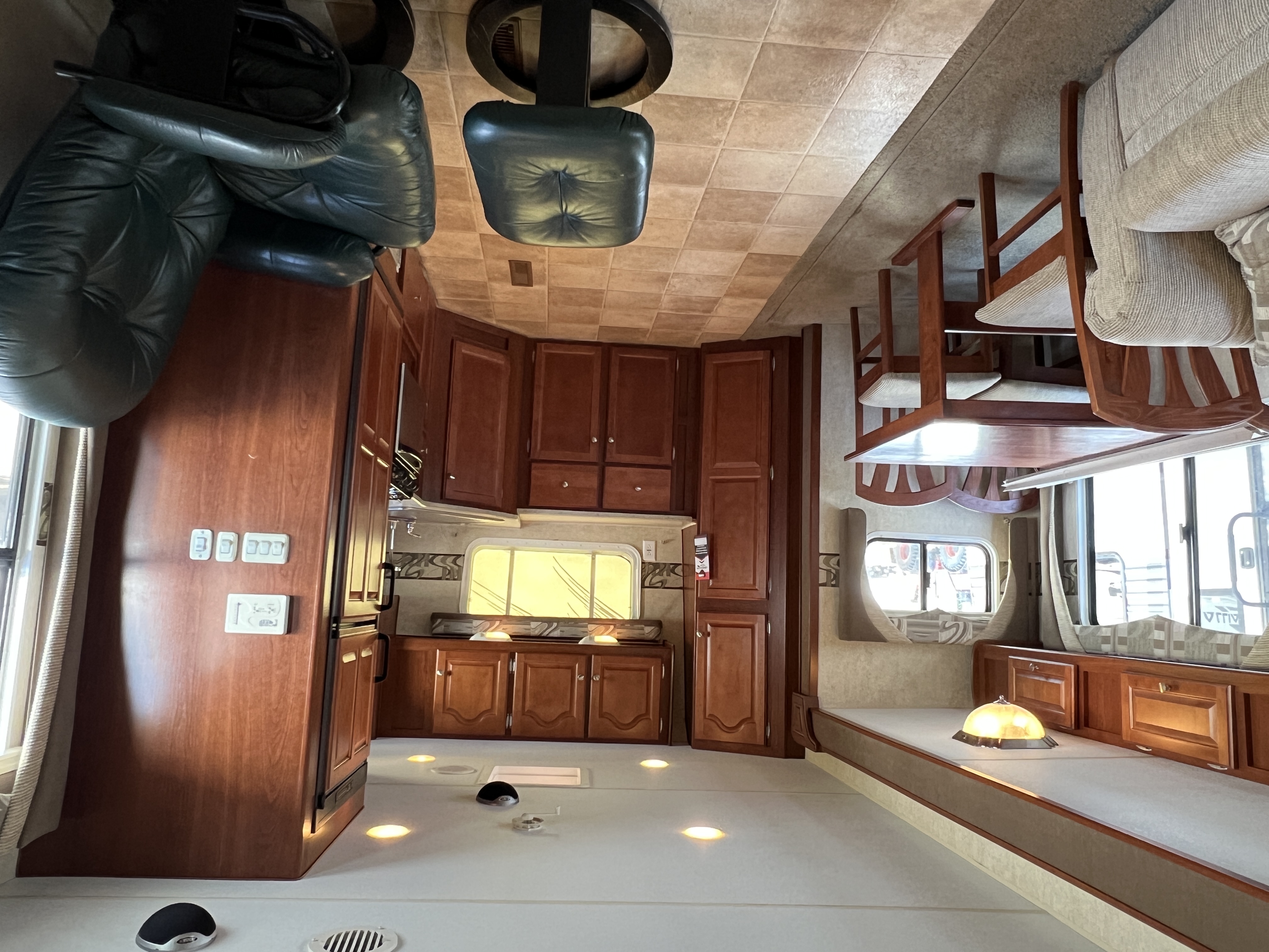 2009 FOREST RIVER PROWLER 280FKS - Image 3