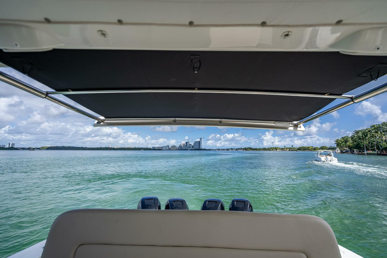 2016 Boston Whaler - Image 125