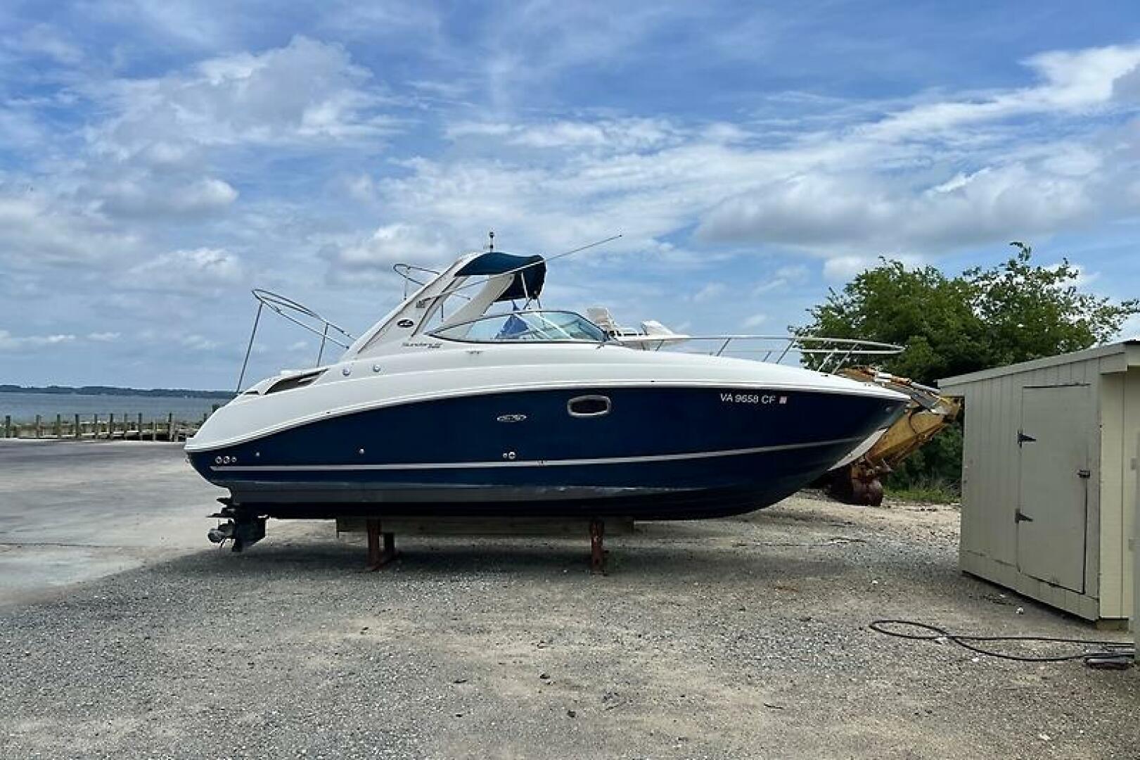2011 Sea Ray 280 Sundancer - Image 2