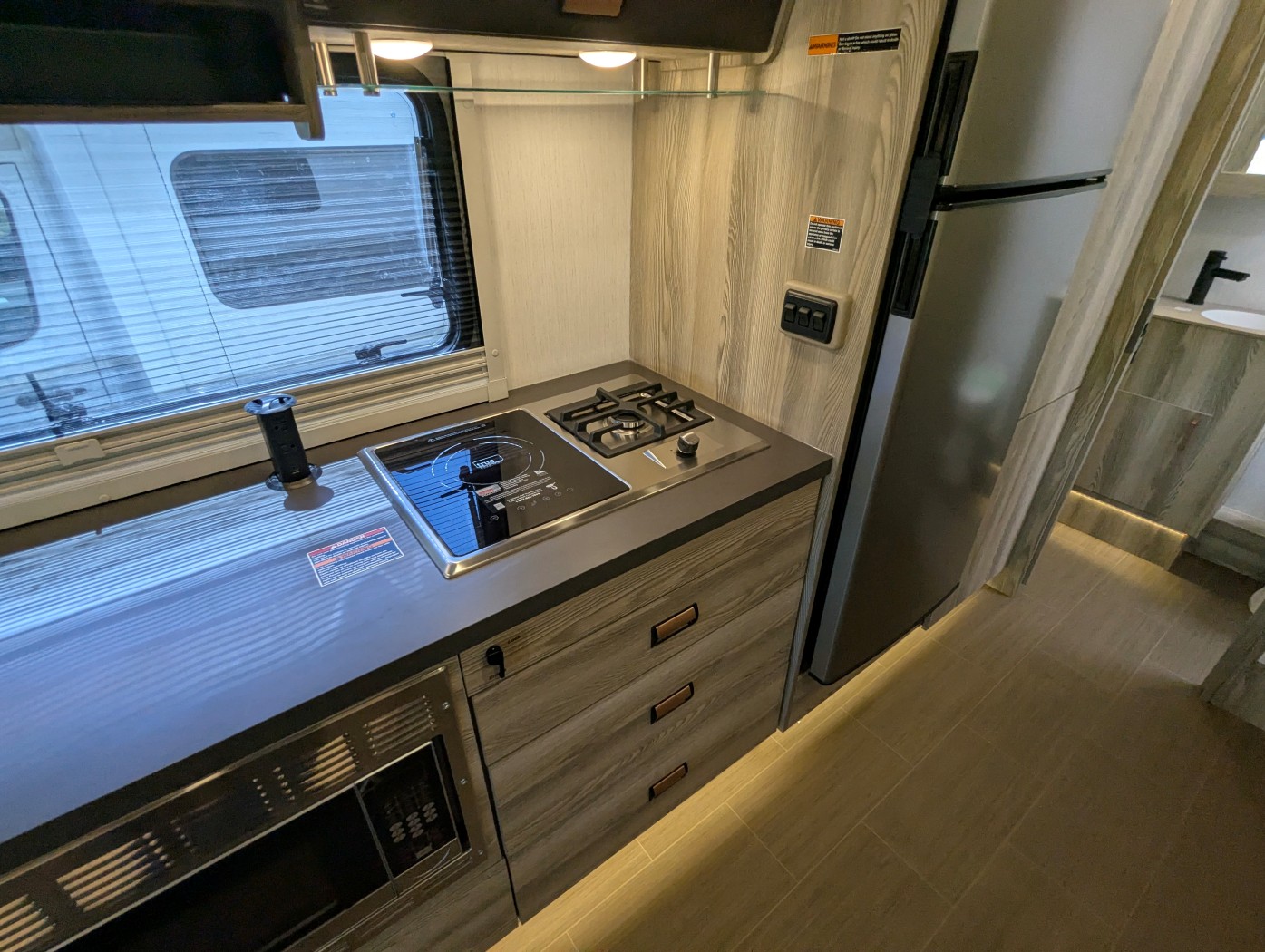 2027 Winnebago View 24D - Image 25