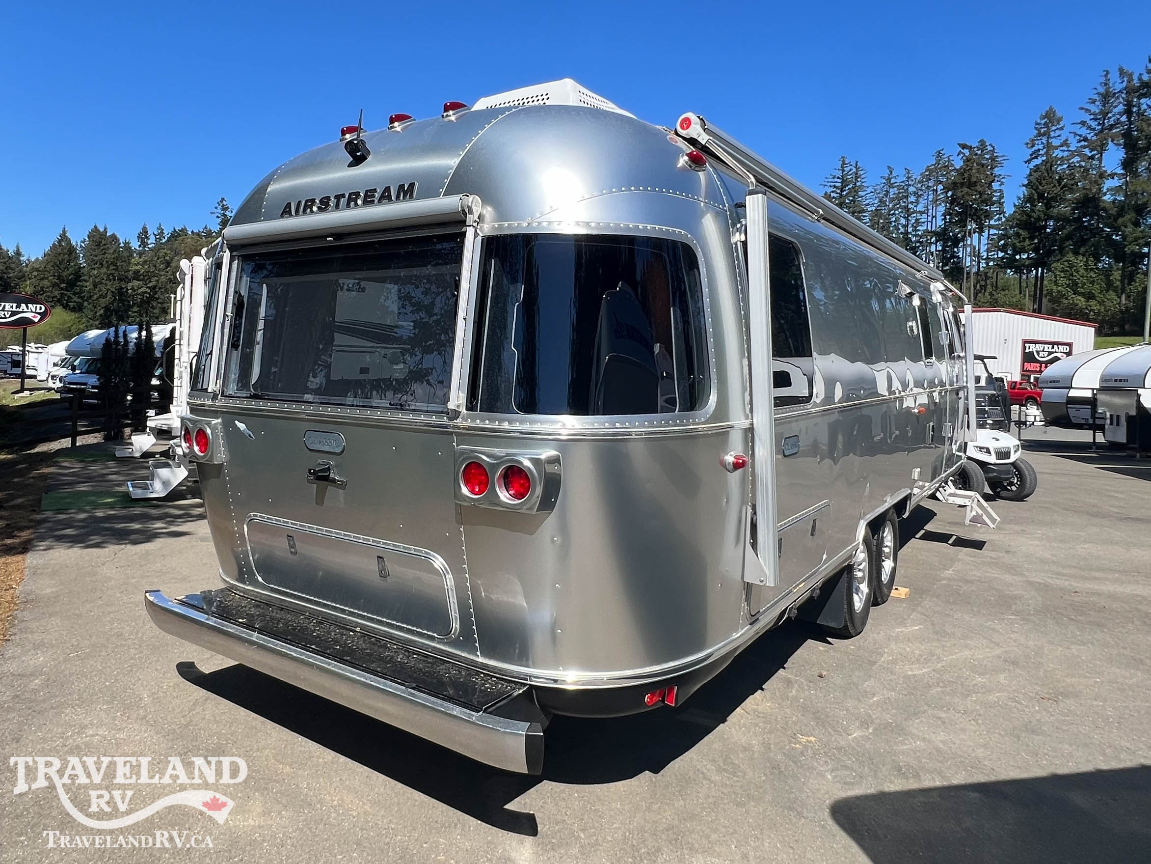 2020 Airstream Classic 30RB Twin - Image 5