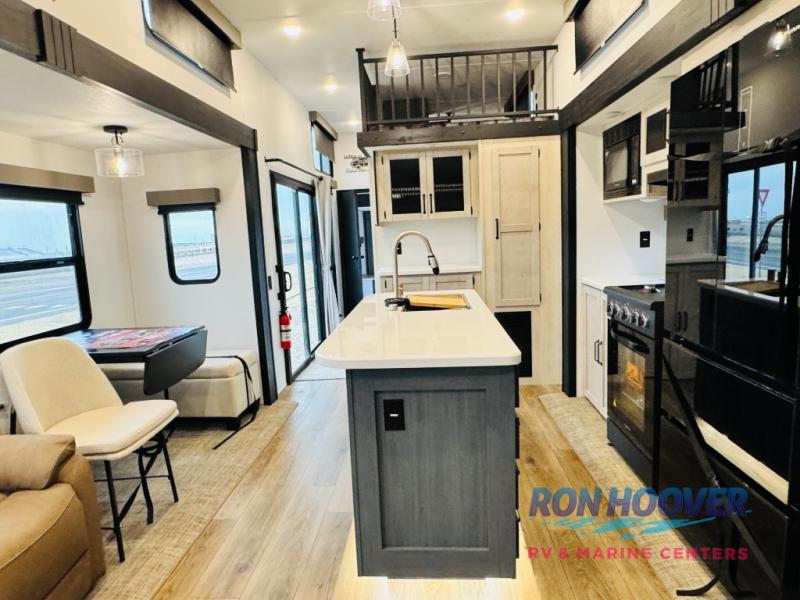 2026 PALOMINO 402LFT - Image 13