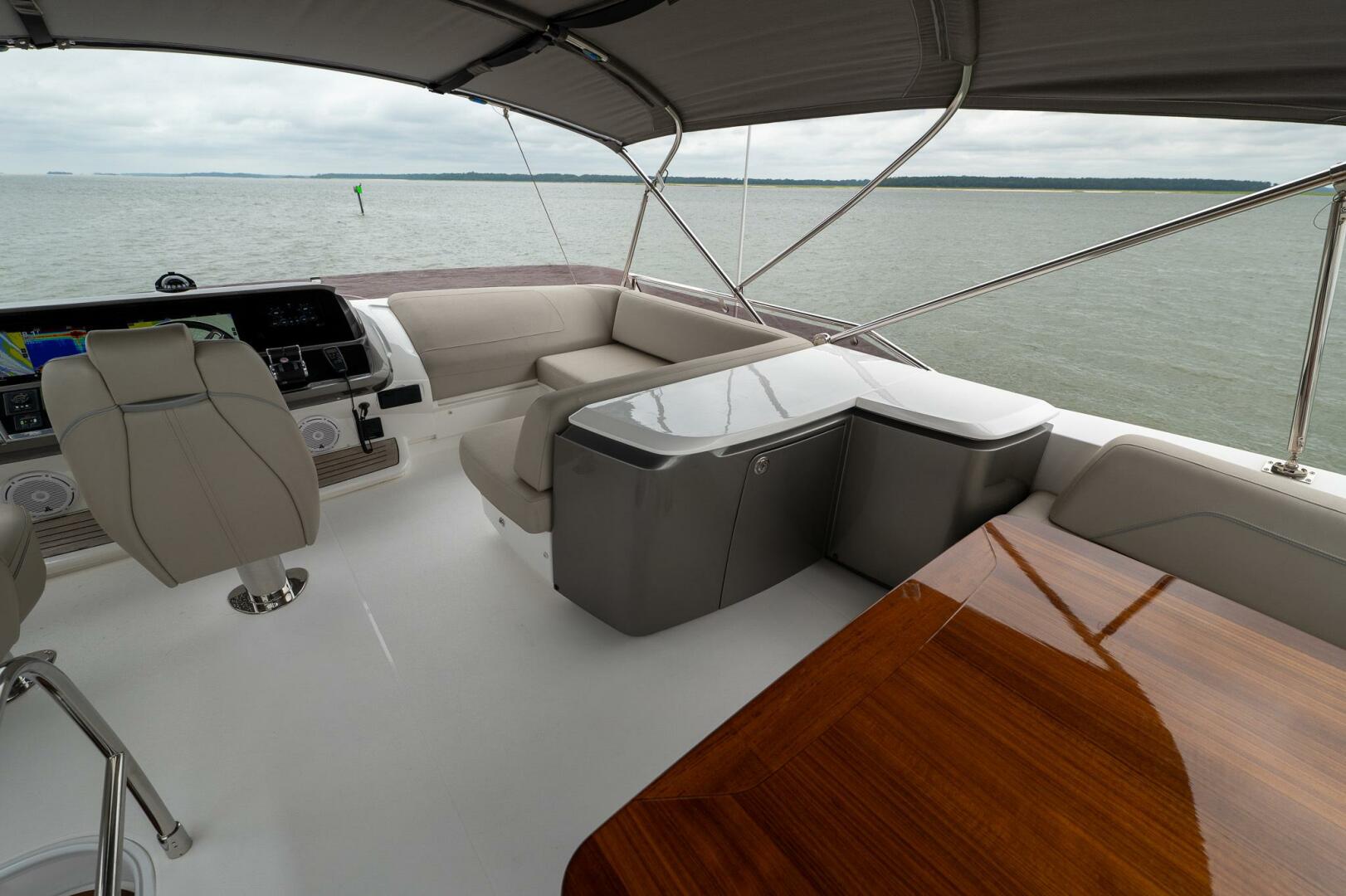 2021 Princess S62 - Image 27