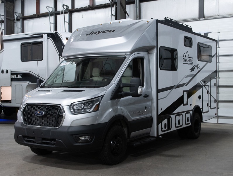 2025 Jayco Granite Ridge 22T - Image 4