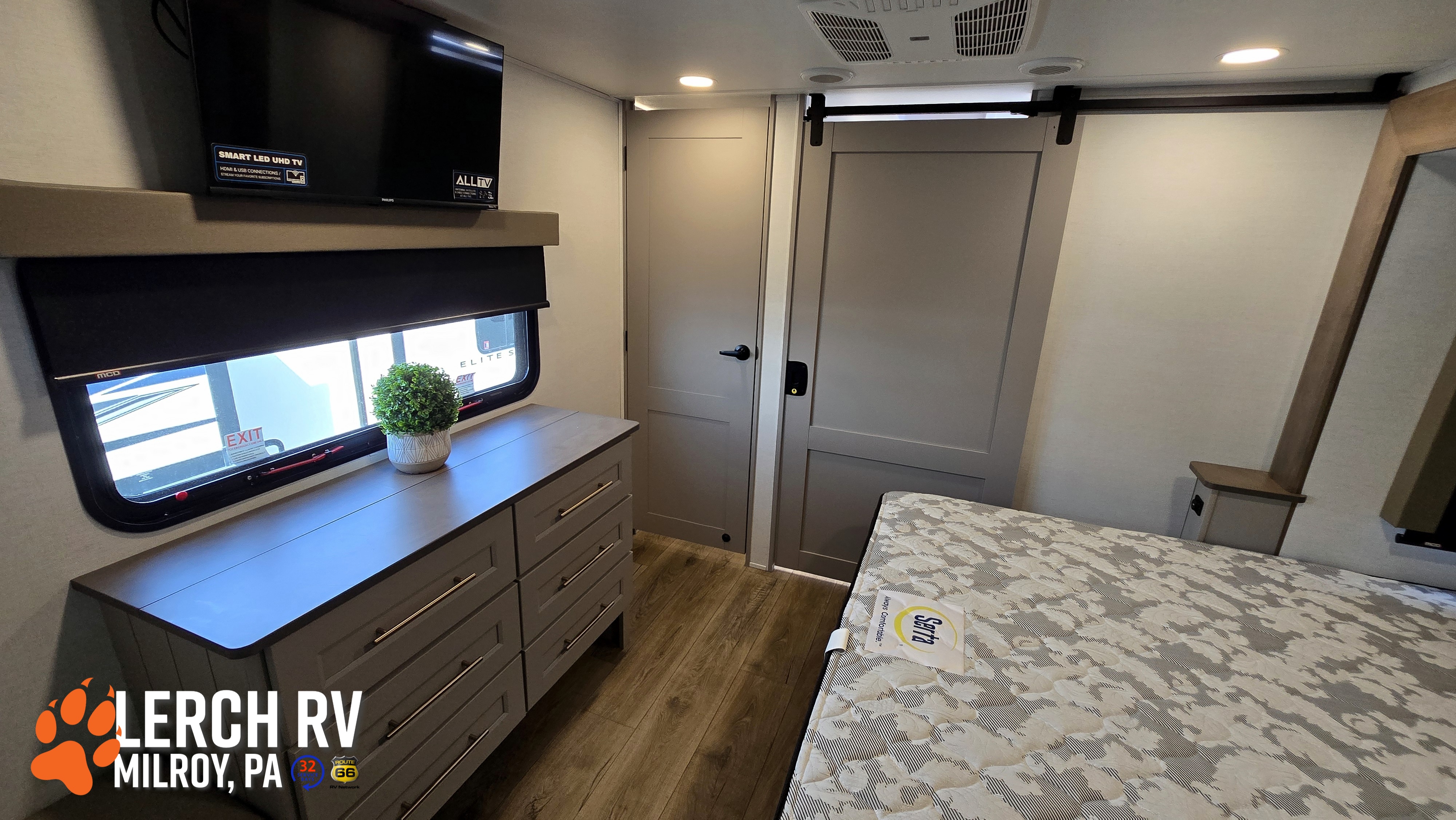 2025 Alliance RV Paradigm 395DS - Image 37