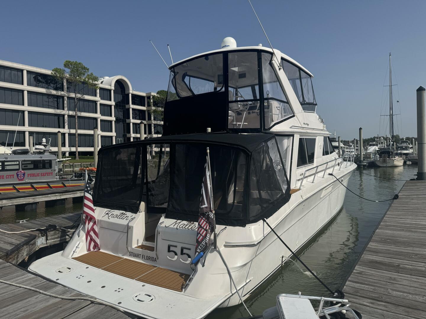 1998 Sea Ray 550 Sedan Bridge - Image 1
