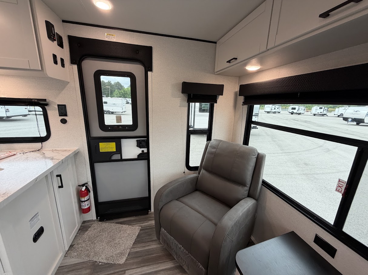 2026 JAYCO JAY FLIGHT SLX 262RLS - Image 10