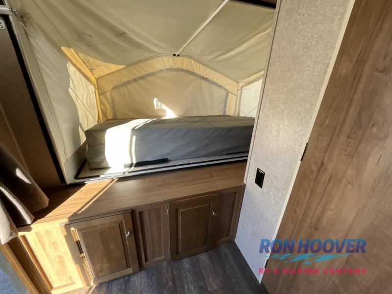 2018 FOREST RIVER ROCKWOOD ROO 21DK - Image 11