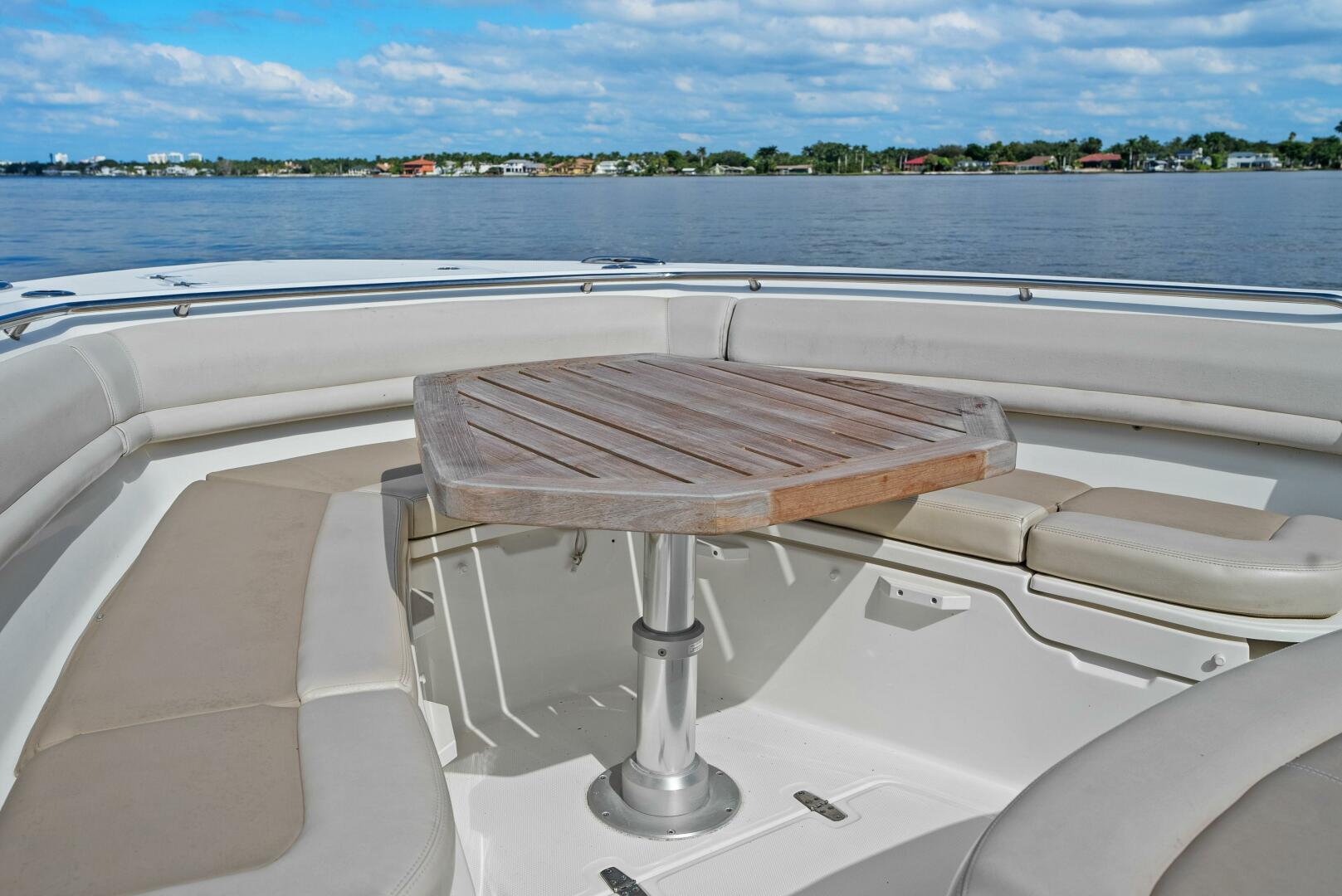 2019 Boston Whaler 380 Outrage - Image 22