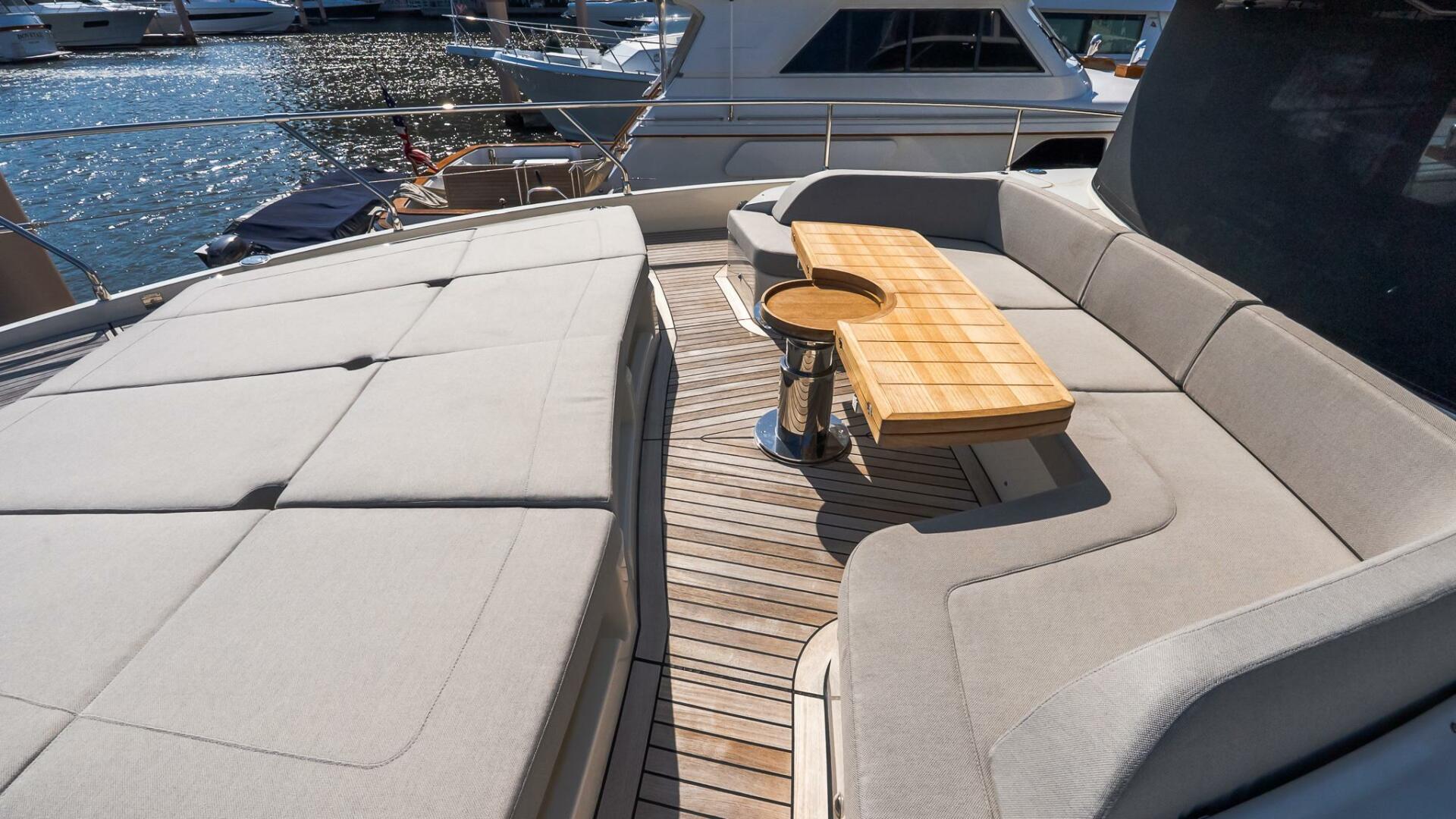 2024 Absolute Navetta 68 - Image 18