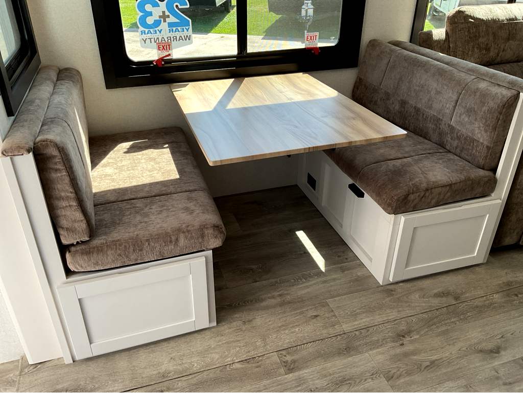 2026 JAYCO Eagle 312 BHOK HT - Image 5