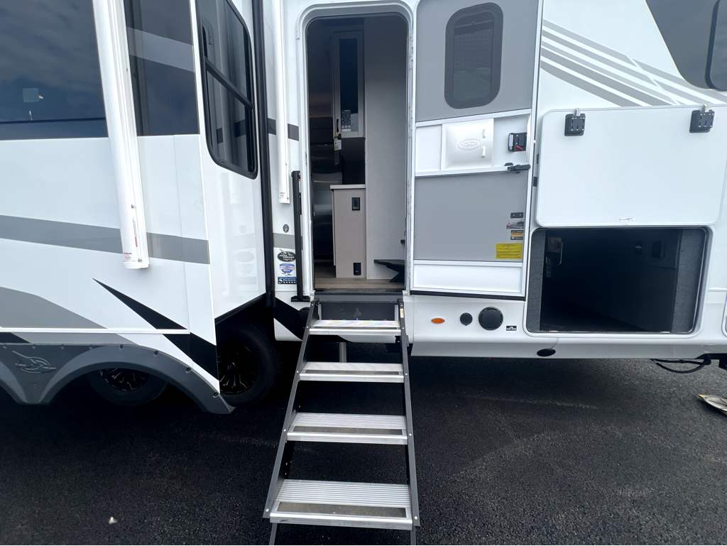 2026 JAYCO NORTH POINT 310RLTS - Image 13