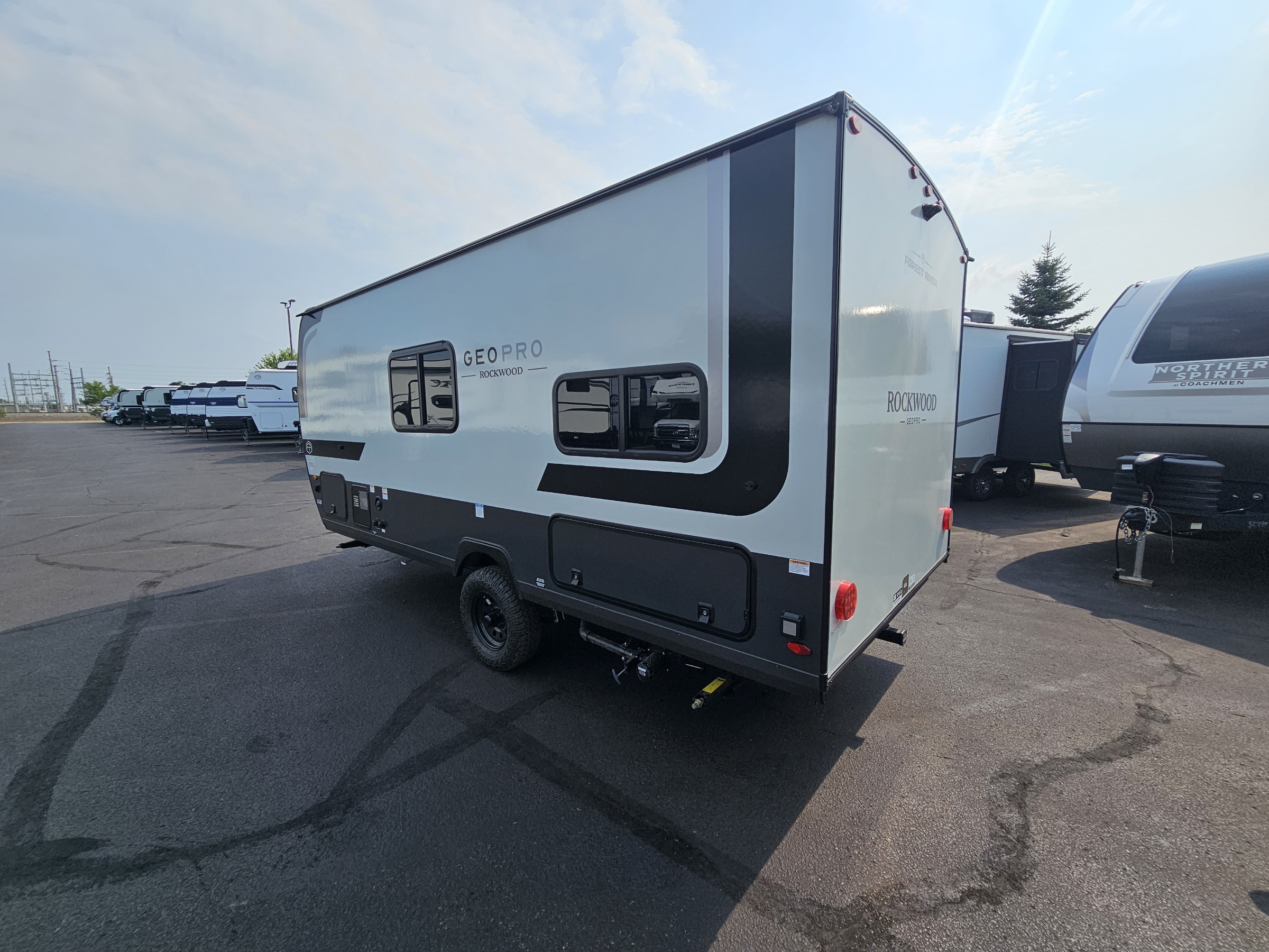 2027 ROCKWOOD GEO-PRO 17BLE - Image 5