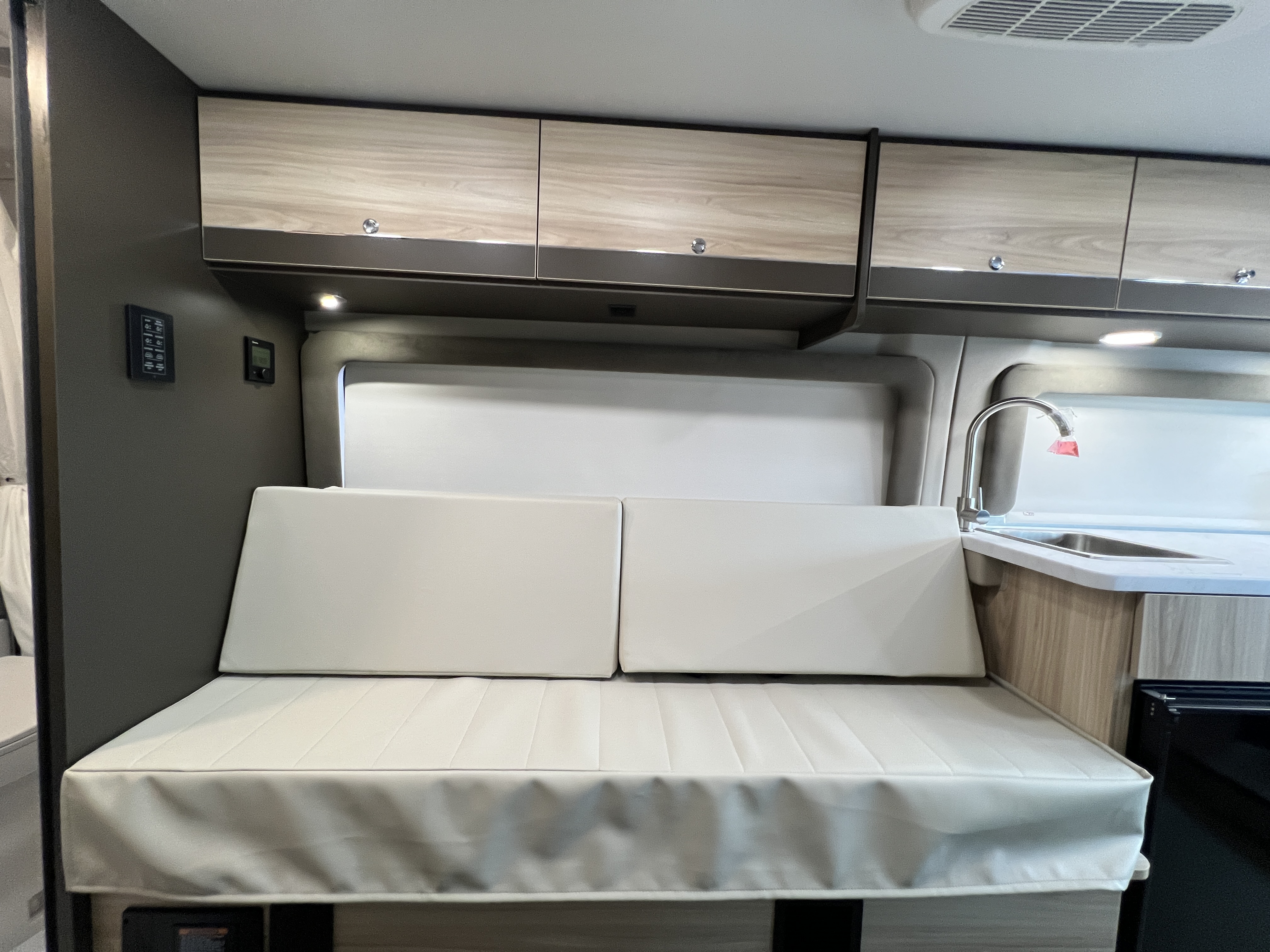 2027 Entegra Coach Ethos 20T - Image 24