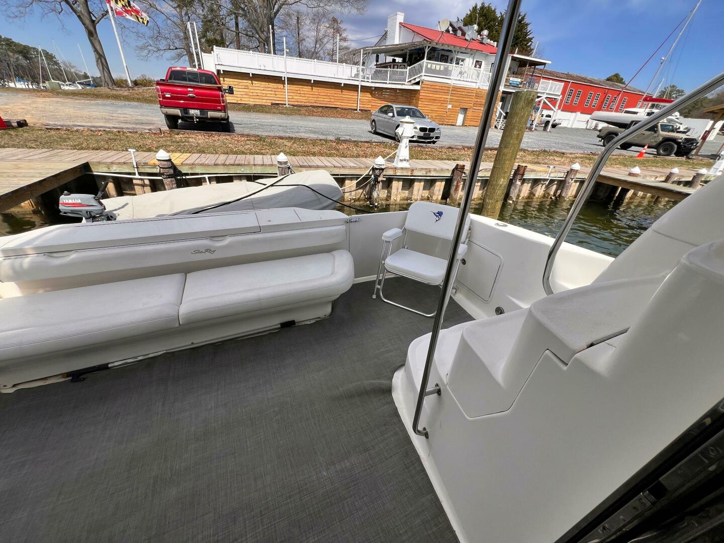 2004 Sea Ray 480 Sedan Bridge - Image 33