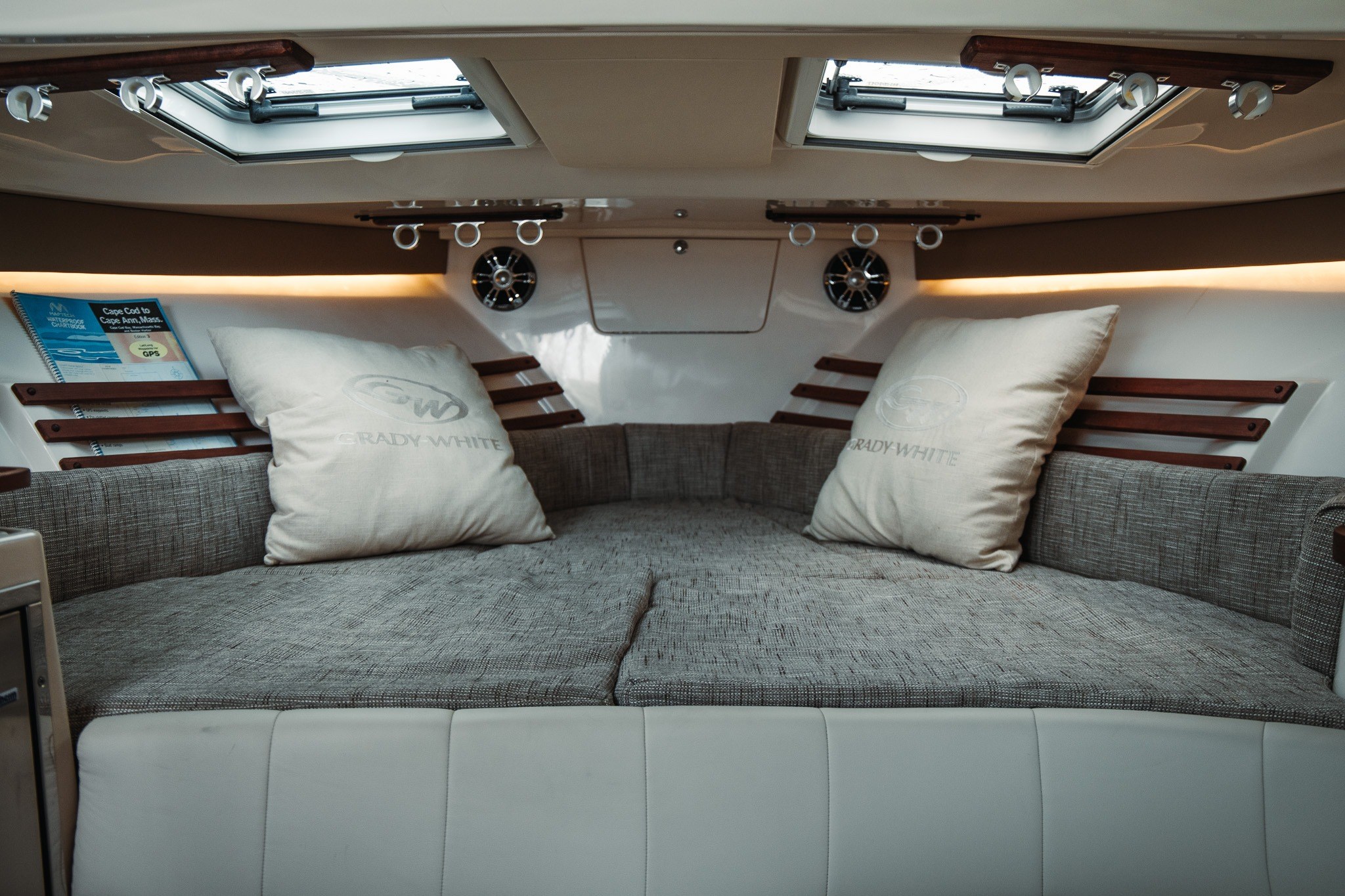 2020 Grady-White Express 330 - Image 57