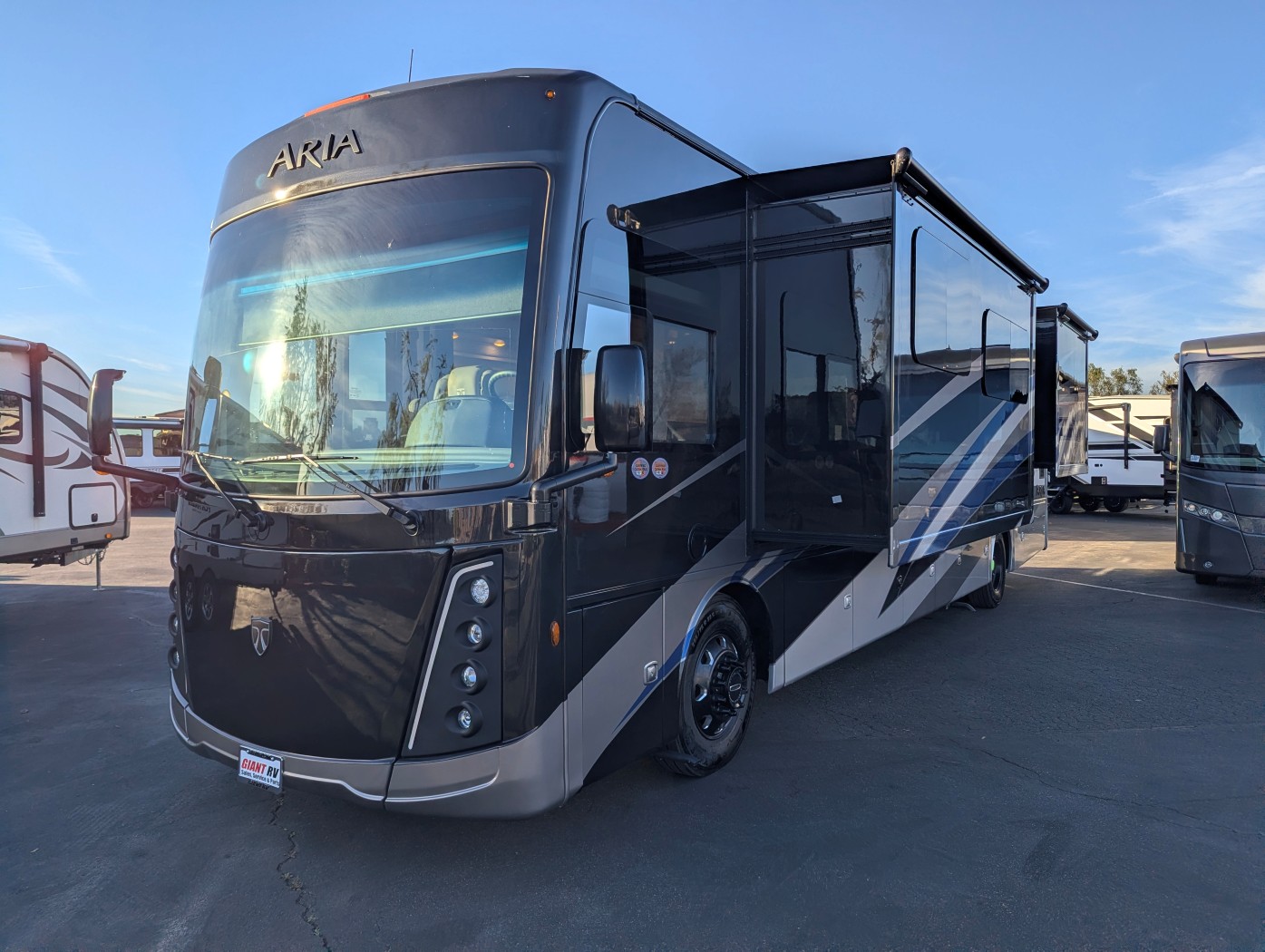 2026 Thor Motor Coach Aria 3901 - Image 3