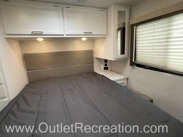 2025 Thor Motor Coach Freedom Eddie Bauer 28EB - Image 25