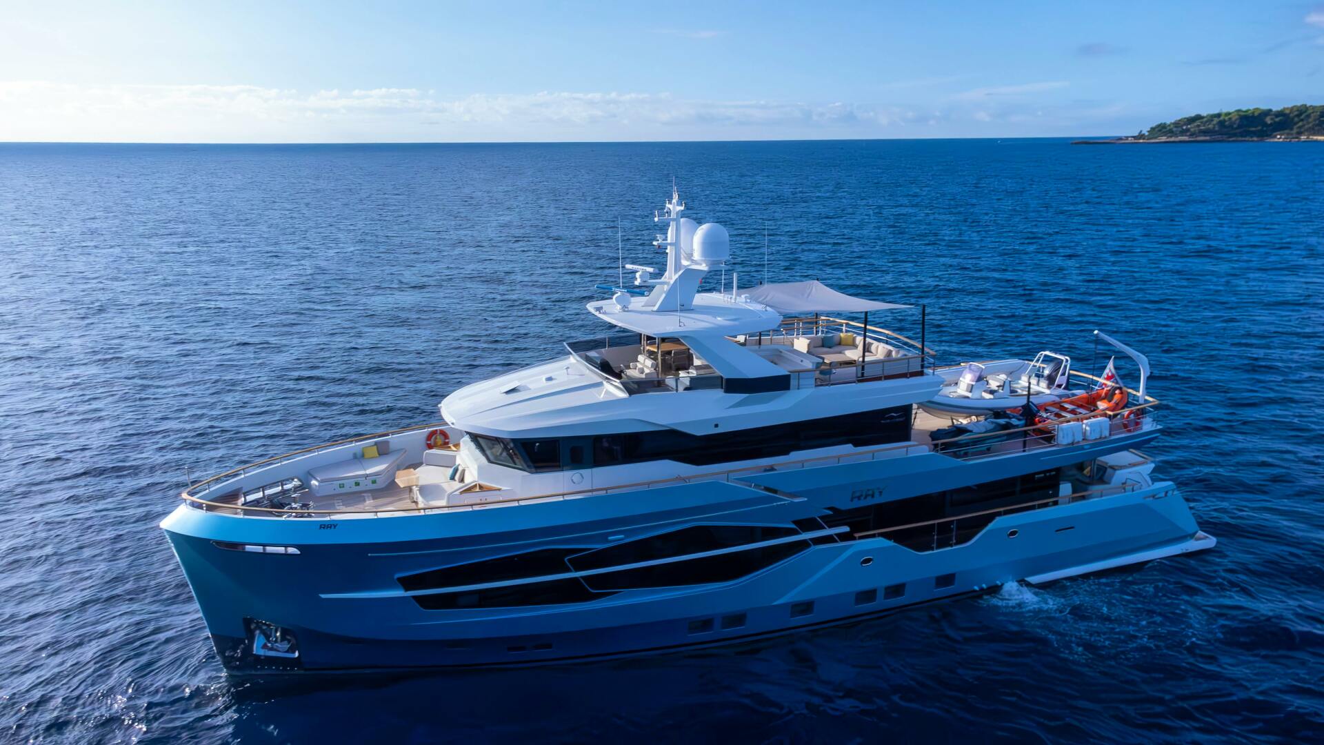 2025 Numarine Numarine 32XP - Image 2
