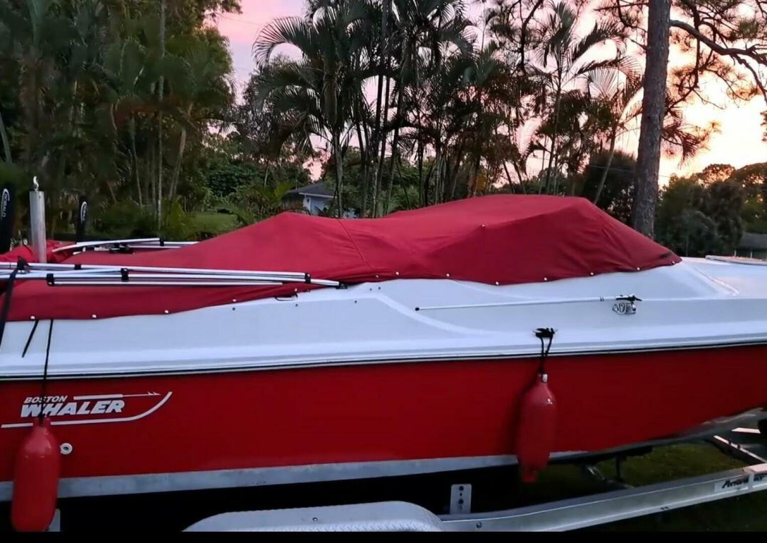 2021 Boston Whaler 300 FourStroke - Image 13