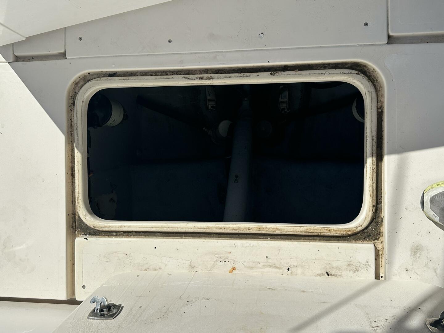 1994 Intrepid 376 Walkaround - Image 135