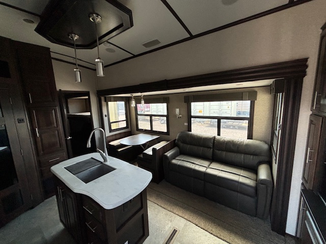 2018 Jayco North Point 379DBFS - Image 19
